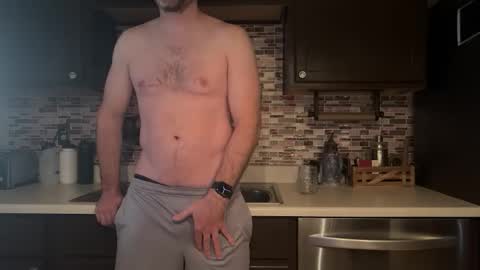 newguy_097 online show from November 27, 2:14 pm