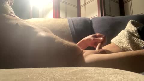 Newgyb12 online show from April 8, 8:50 am