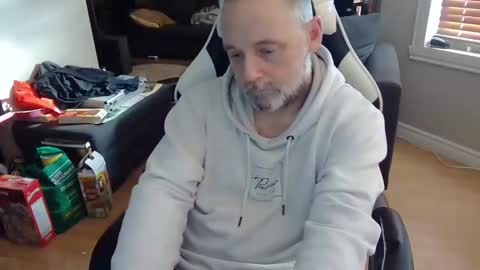 Snapshot of newvvorld chatting on January 26, 7:31 pm NewWorld online show from January 26, 7:31 pm