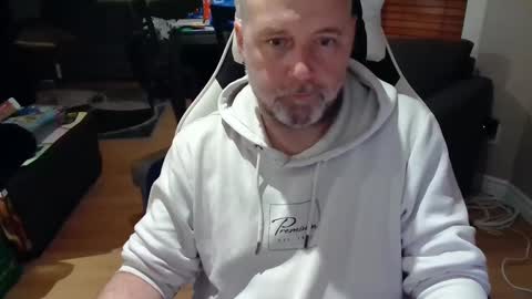 Snapshot of newvvorld chatting on January 22, 10:15 pm NewWorld online show from January 22, 10:15 pm