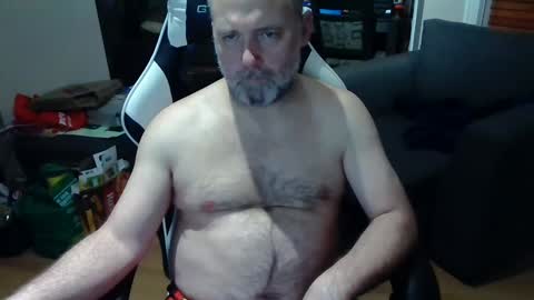 Snapshot of newvvorld chatting on January 31, 10:42 pm NewWorld online show from January 31, 10:42 pm