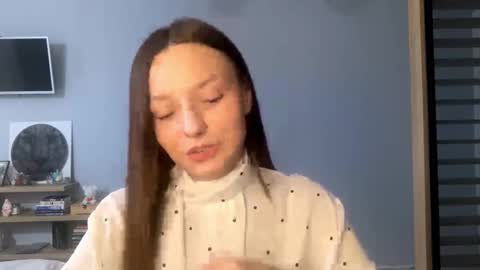 Agne online show from December 4, 3:00 pm