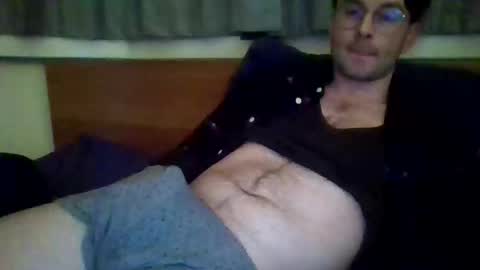 niallthewanderer online show from November 7, 11:29 pm