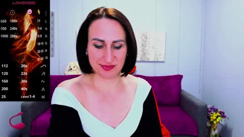 niasmithh online show from February 19, 6:21 pm