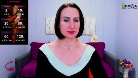 niasmithh online show from March 6, 12:41 pm