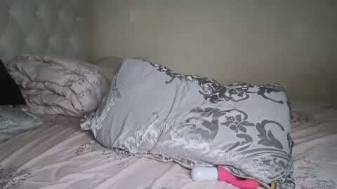 Lilly online show from November 4, 10:00 pm