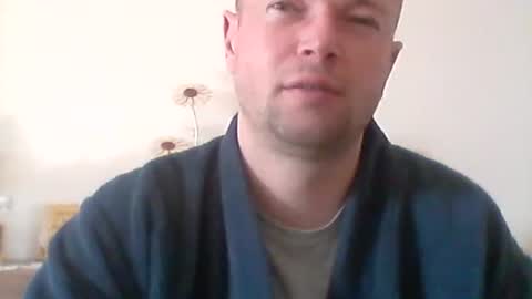 nick1990b online show from February 16, 9:59 am