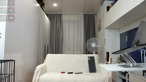 nick_howlenxx online show from September 18, 1:37 pm