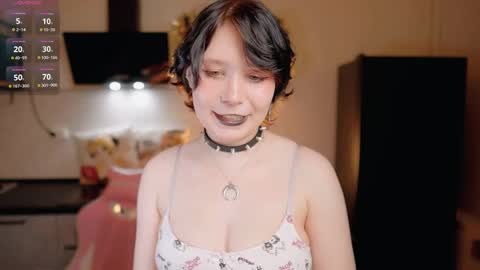nickari_x online show from May 16, 5:59 am