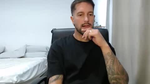 Nick maxx online show from June 9, 12:33 am