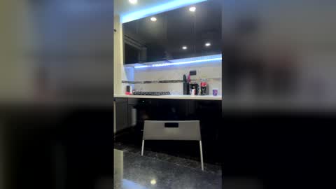 Julian online show from February 21, 1:30 am