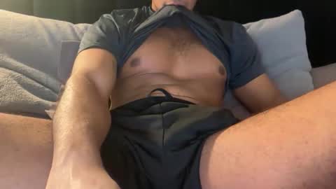 nickstrong213 online show from February 3, 6:40 am