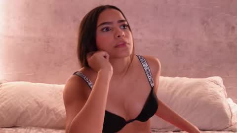 Snapshot of nicky_and_blake chatting on October 27, 9:37 pm nicky and blake online show from October 27, 9:37 pm