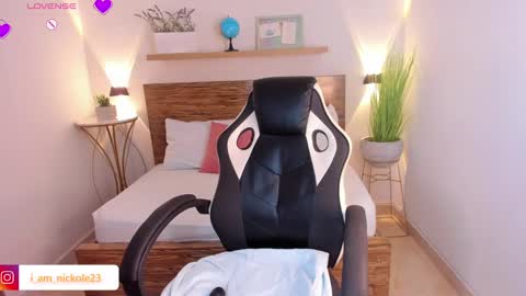 Nicky  online show from February 22, 9:01 am