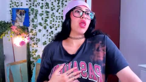 Snapshot of nico_lette_ chatting on October 28, 11:50 pm Nico online show from October 28, 11:50 pm