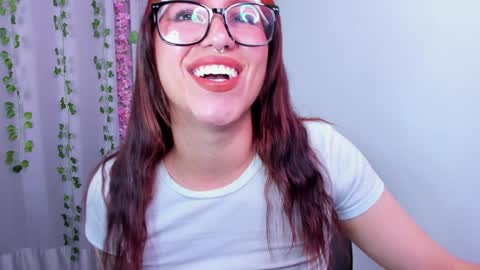 Snapshot of nico_lette_ chatting on February 6, 4:42 am Nico online show from February 6, 4:42 am