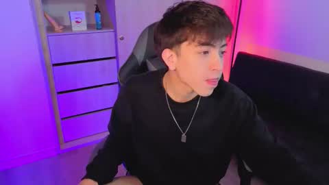 Nicolas online show from October 1, 8:08 pm