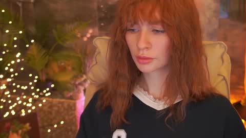 Nicol Moonn online show from February 25, 2:20 pm