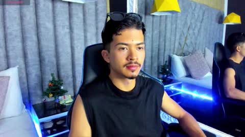 Nicolai online show from December 22, 12:01 pm