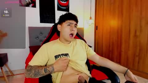 nicolas_james_sc online show from December 22, 1:51 pm