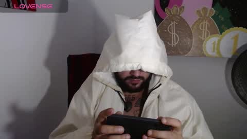 Snapshot of nicolas_torres99 chatting on March 7, 4:34 am nicolas online show from March 7, 4:34 am