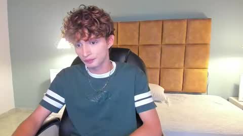 nicolasferrer18 online show from November 13, 8:11 pm