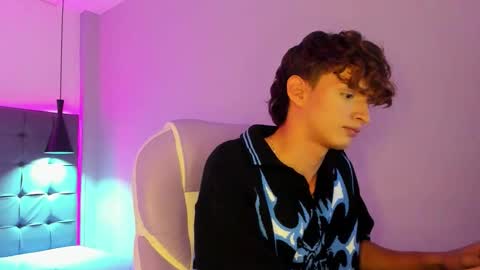 nicolasferrer18 online show from December 14, 8:04 pm