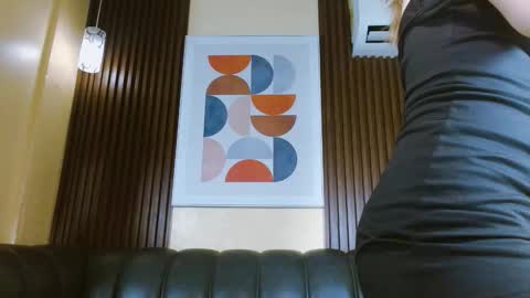 Nicole Ramires online show from January 6, 5:28 pm