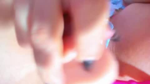 Nicolle online show from May 30, 11:25 pm