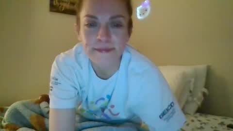 Nicole online show from March 1, 2:04 am