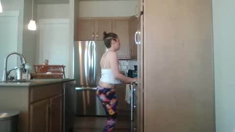 Nicole online show from March 9, 7:15 pm