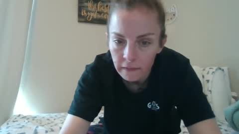 Nicole online show from March 1, 7:04 pm