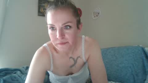 Nicole online show from February 16, 8:55 pm