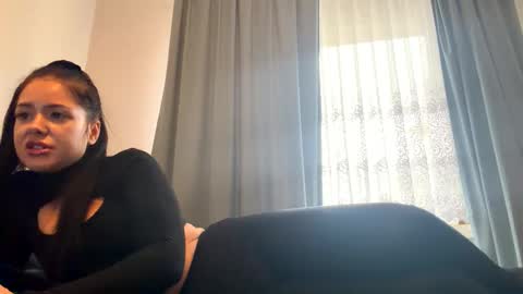 Nicole online show from February 12, 1:26 pm