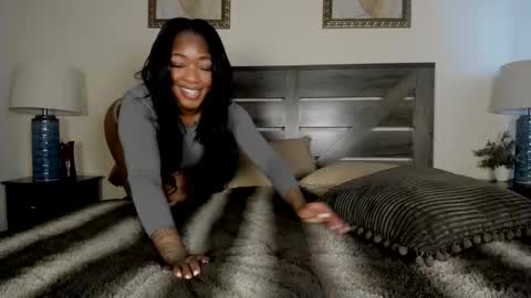 Nicole online show from April 27, 9:23 pm