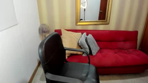 Nicolettcolin  online show from January 18, 2:15 pm