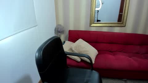 Nicolettcolin  online show from November 30, 2:35 pm