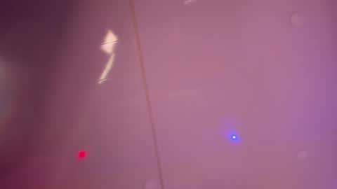 nicolle_evanss_ online show from September 17, 4:16 am