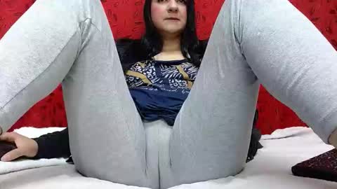 NICOLLE online show from February 2, 9:33 pm