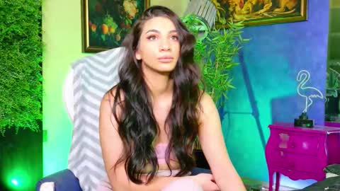 Snapshot of nicollepalmer chatting on October 6, 5:31 pm Nicolle online show from October 6, 5:31 pm