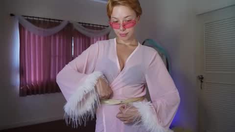 Aurora online show from January 17, 5:17 am