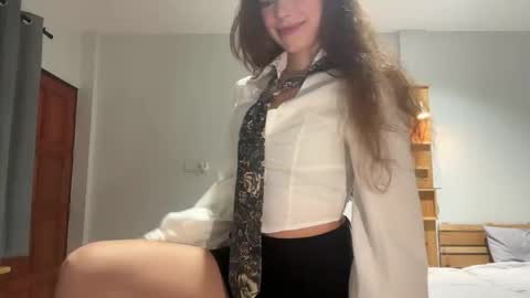 Aurora online show from October 29, 2:52 pm