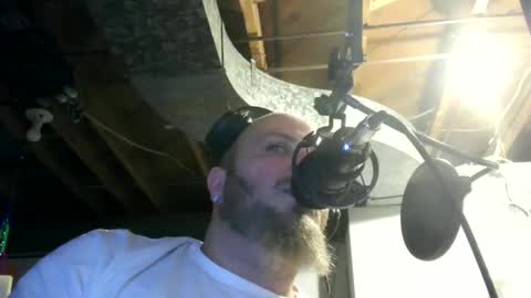 nightlifecouple online show from January 8, 2:46 am