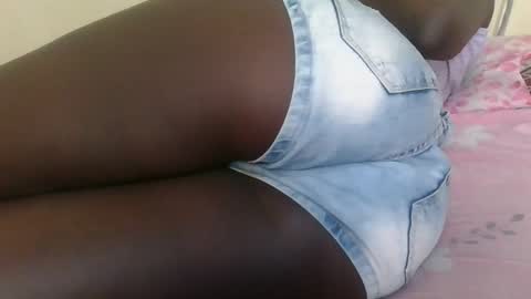 bubbly online show from December 3, 6:41 pm