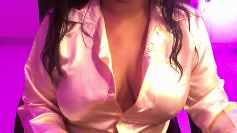 nightqueen107446 online show from October 10, 7:47 am