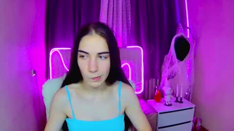 nikastarkk online show from October 10, 8:09 am