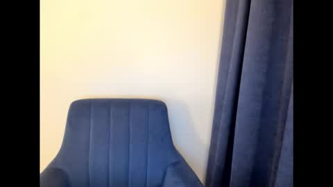 nikiololli666 online show from September 10, 9:05 pm