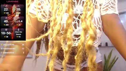 nikitakisskm online show from February 18, 6:15 pm