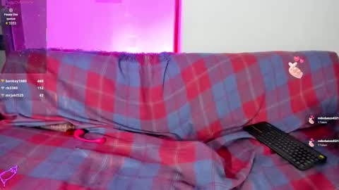 nikki_uwu online show from March 8, 2:04 am