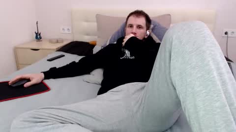 Nick online show from February 7, 11:02 am